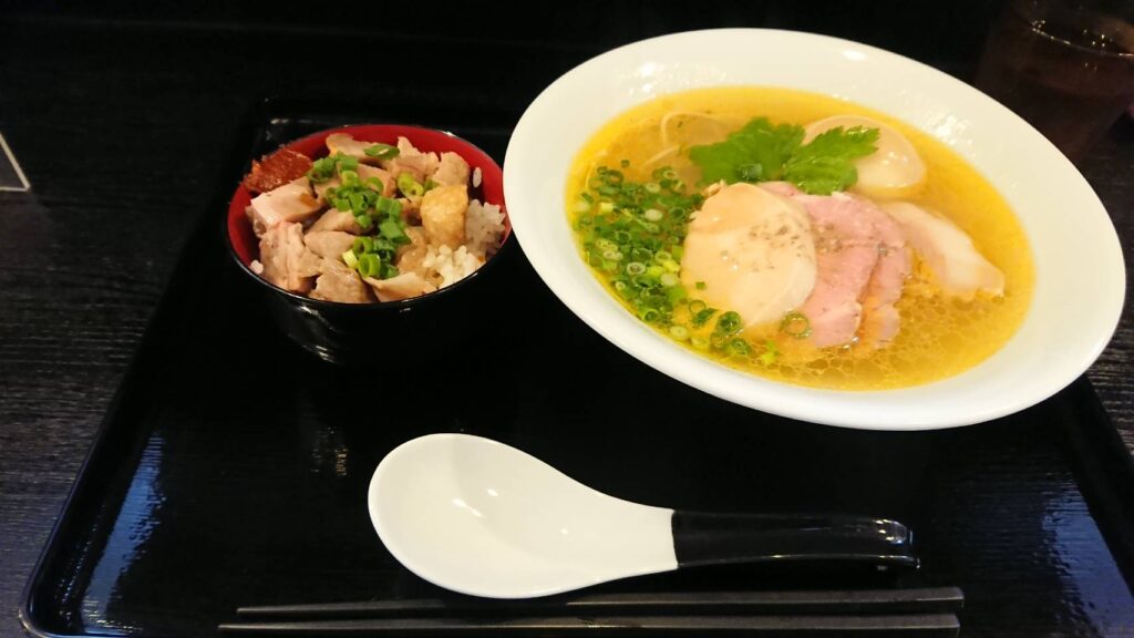 麺屋中川會の塩そば＆ミニチャーシュー丼