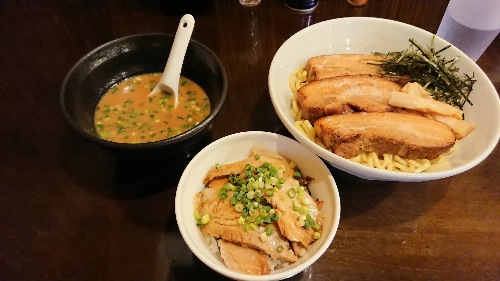 炙りチャーシューつけ麺＆くずれチャーシューめし