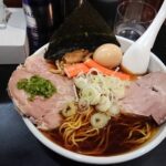 新宿区舟町、一条流がんこラーメン 総本家さん：不純醤油＋青唐サービス