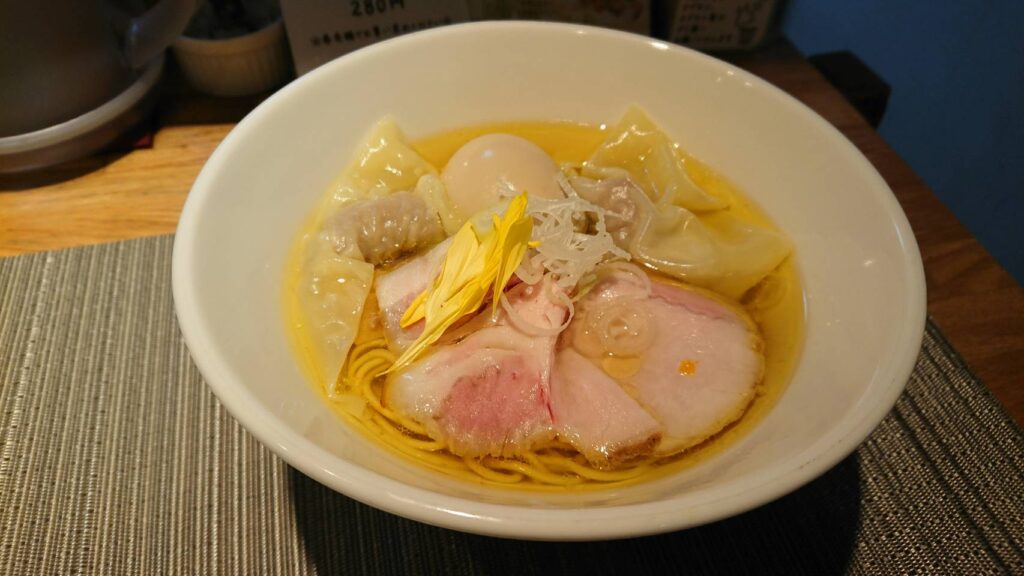 文京区大塚、生粋 花のれんさん：旨み鶏だし特製(塩)