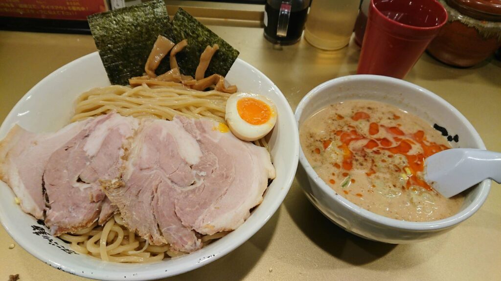 江東区亀戸、超ごってり麺 ごっつ 亀戸本店さん：担々つけ麺。中盛､油少なめ(サッパリ)