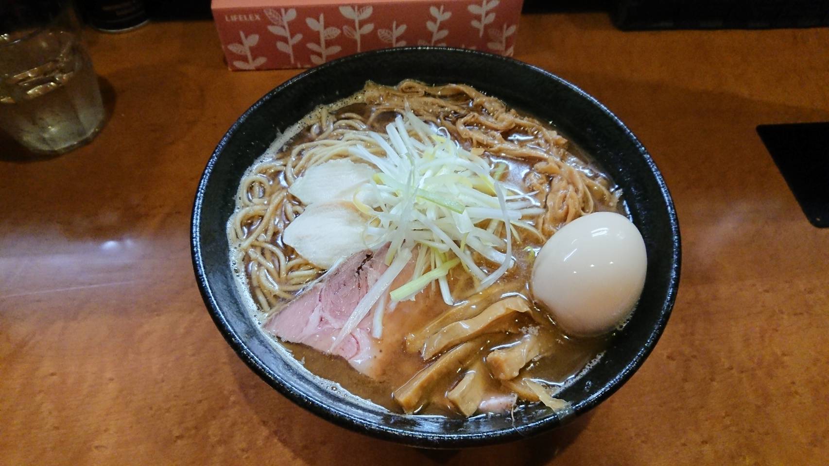 松戸市上本郷、麺屋 ひなたさん：🍜中華そば(大盛)+ＴＰメンマ､味玉