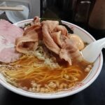 新宿区舟町、一条流がんこラーメン総本家さん：スペシャル(大盛) ・斜め上から