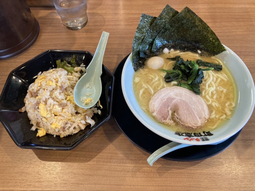 堺市北区百舌鳥陵南町、町田商店 中百舌鳥店さん：ラーメン＋チャーハンセット