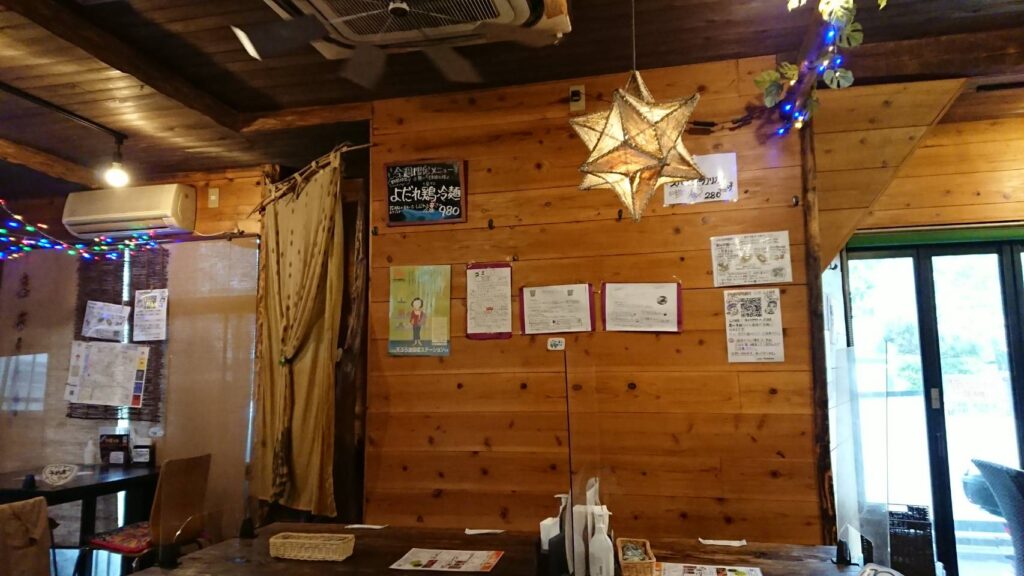 墨田区八広、Cafe POKAPOKAさん：店内