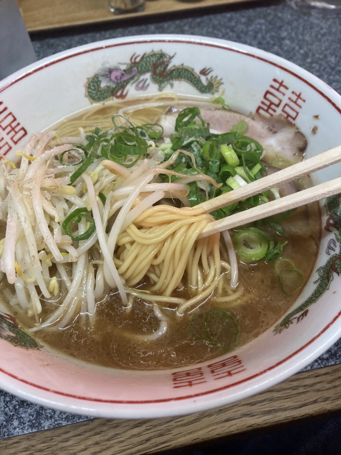 中華そば　こうちゃん本店さん：中華そば・スープと麺