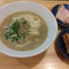 墨田区東向島、煮干ソバと米 今日の1番さん：広島牡蠣の濃厚塩ソバ+メンマ・真上から