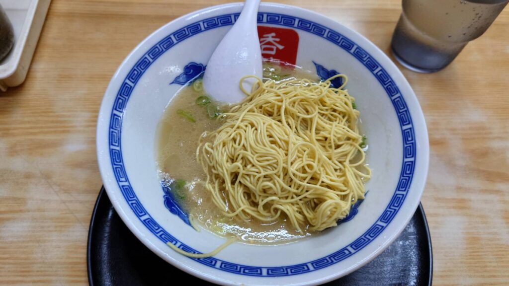 港区東新橋、博多長浜ラーメン 呑龍さん：替え玉(粉)