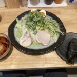 広島市中区十日市町、辛部 十日市店さん：広島風激辛つけ麺＋塩むすび