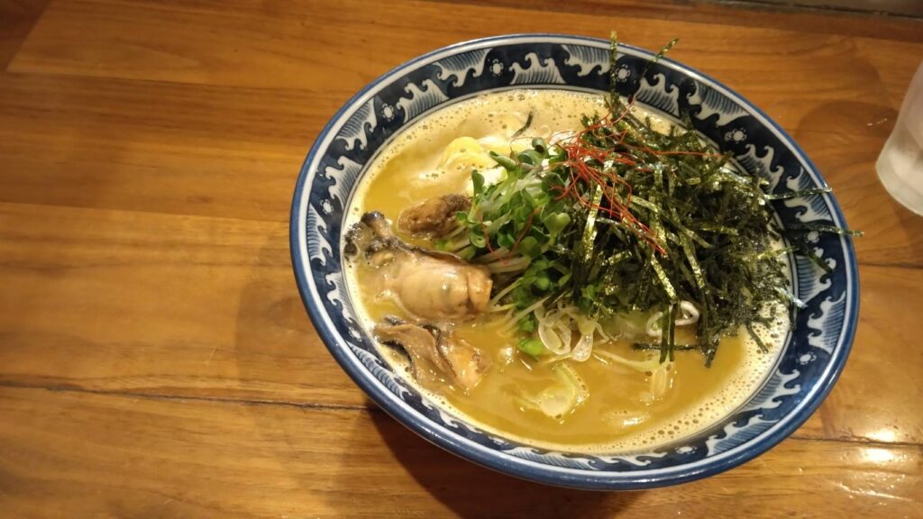 墨田区錦糸、麺や佐市さん：牡蠣拉麵