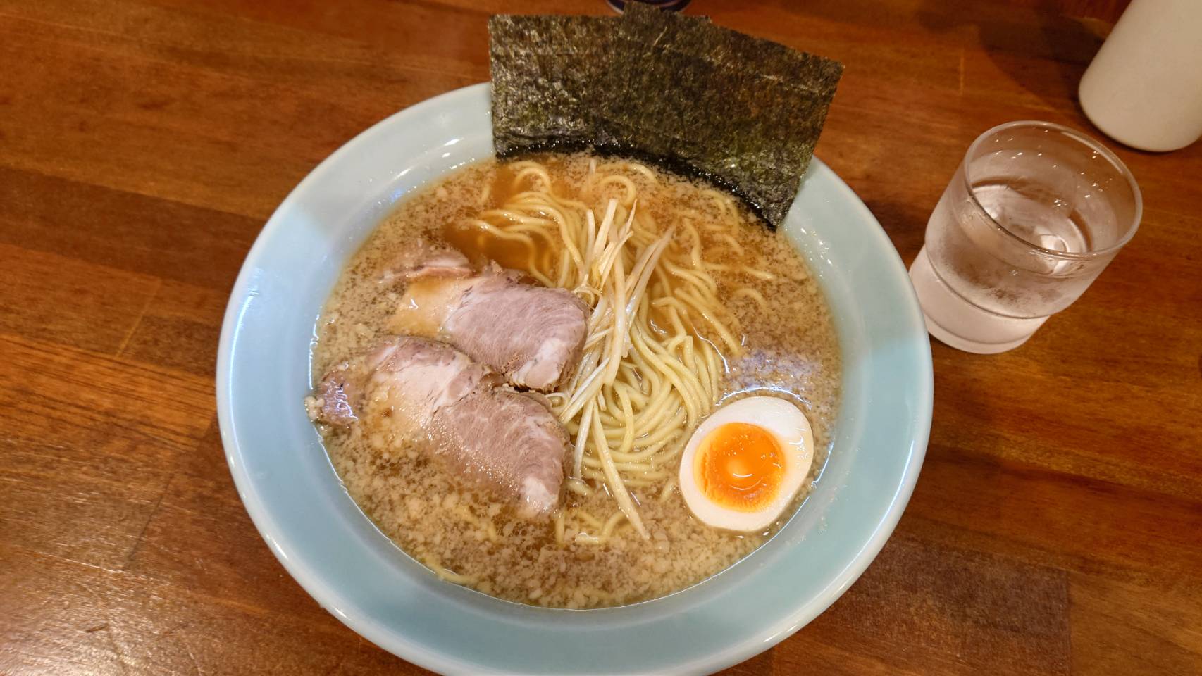 江東区北砂、らぁ麺 辻◯さん：辻○らぁ麺真上から