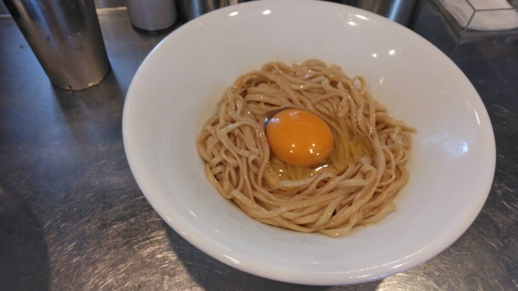 台東区東上野、さんじさん：さんじ玉SP 出汁で喰う冷たいＴＫＭ (卵かけ麺)