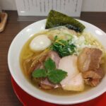 墨田区吾妻橋、中華そば 麦笑さん：特製わんたん麺(塩)