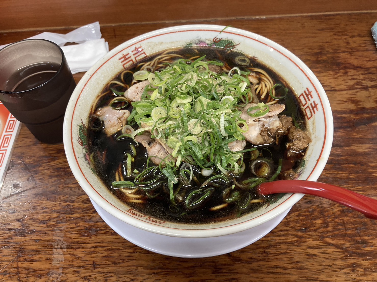 京都市伏見区深草西浦町、ばんらい屋さん：スーパーブラック醤油ラーメン