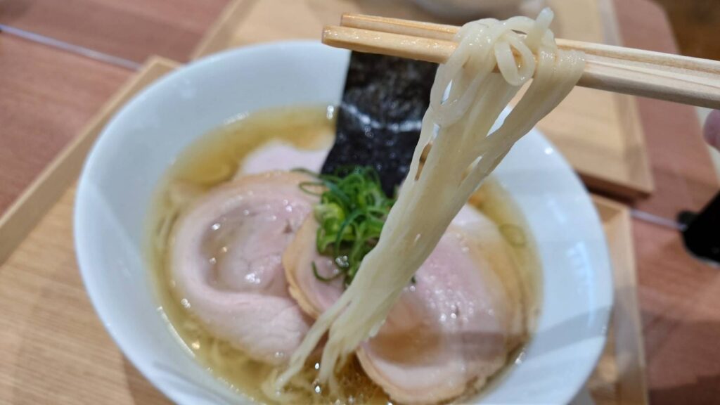 江東区北砂、ラーメン将太 Produced by 飯田商店さん：スープと麺