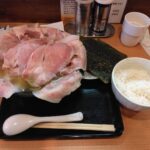 江東区亀戸、亀戸拉麺さん：特製拉麺・斜め上から