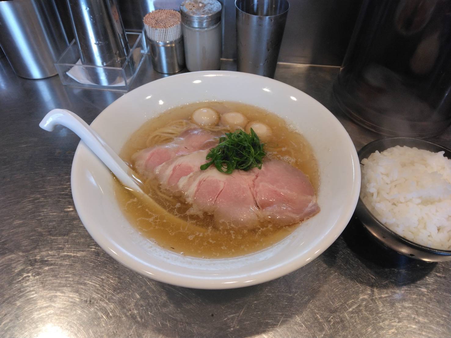 東区東上野、さんじさん：限定５天然鮃の白子酒蒸し蕎麦 (しなやかパキ麺)+小ライス