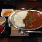 台東区浅草、麺屋まるいちさん：まるいちカレー(大盛り)+大蒜少し､アブラ少し