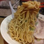 江東区亀戸、超ごってり麺 ごっつ 亀戸本店さん：亀戸まぜそば(大盛)・スープと麺