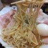 江東区亀戸、亀戸拉麺さん：特製 (醤油)・スープと麺
